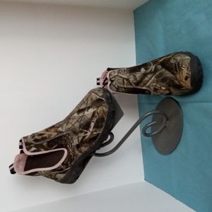 Winchester Camo Boots women's Size 8